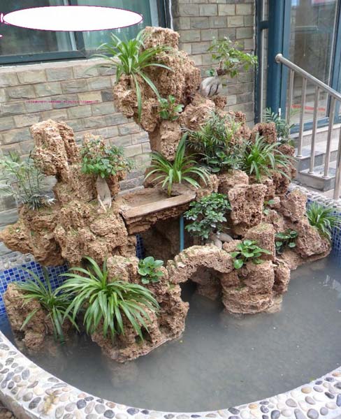 阜陽(yáng)不銹鋼雕塑廠家的制作中的現(xiàn)代科技與傳統(tǒng)工藝融合
